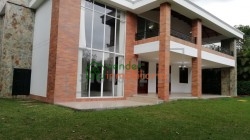 casa campestre en venta conjunto cerrado calatrava de piedecuesta