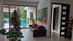moderna casa en venta en conjunto campestre trinitarios floridablanca