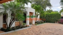 moderna casa en venta en conjunto campestre trinitarios floridablanca