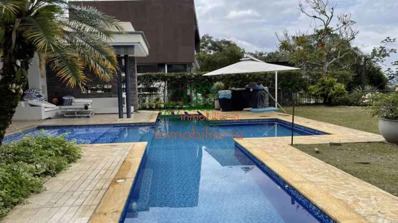 CASA EN VENTA RUITOQUE BAJO CONJUNTO TRINITARIOS