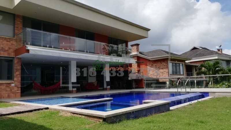 CASA EN VENTA BALMORAL RUITOQUE CONDOMINIO