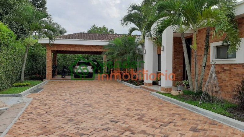 moderna casa en venta en conjunto campestre trinitarios floridablanca