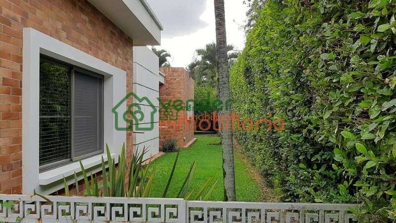 moderna casa en venta en conjunto campestre trinitarios floridablanca