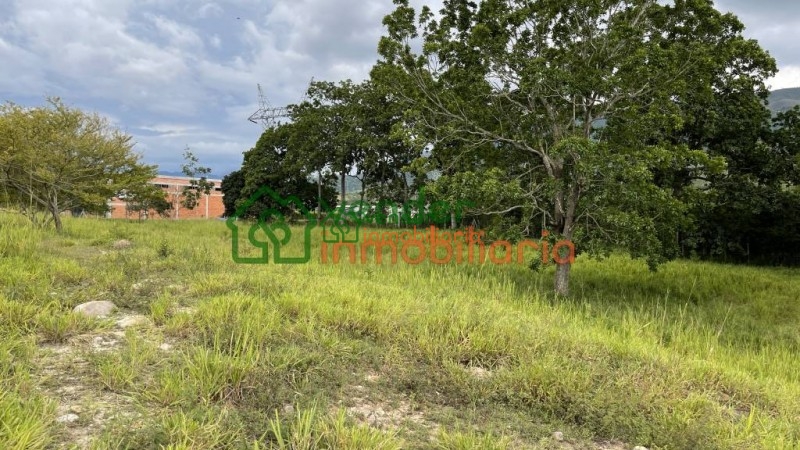 lote en venta guatiguará - via girón