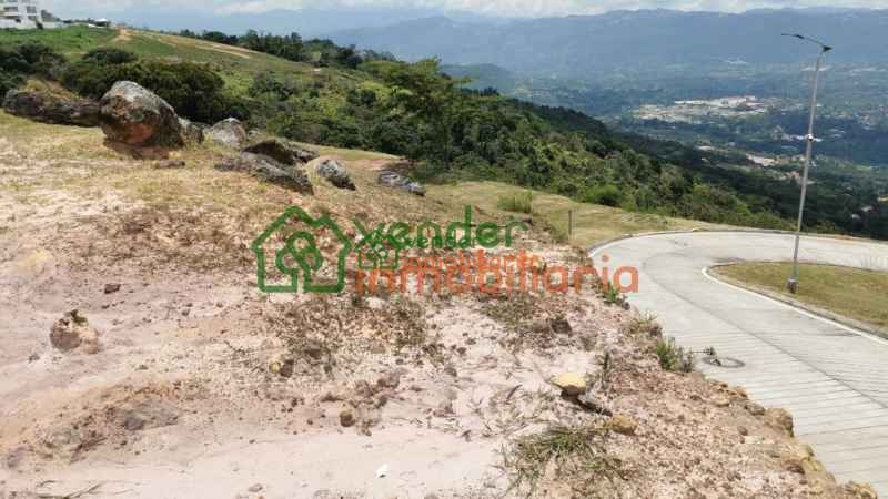 LOTE EN VENTA CONJUNTO EL PORTICO MESA DE RUITOQUE