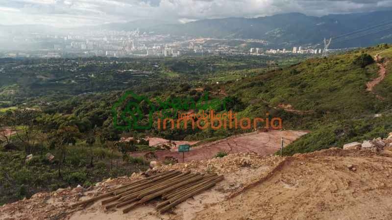 LOTE EN VENTA CONJUNTO AL VENT FLORIDABLANCA VEREDA NAZARET