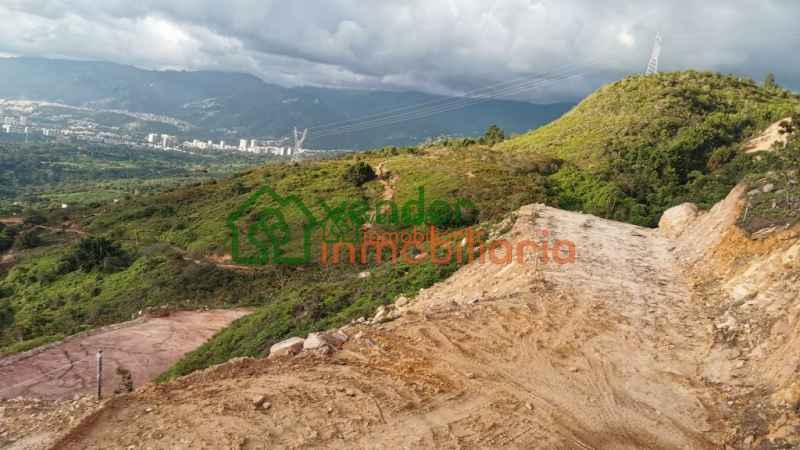 LOTE EN VENTA CONJUNTO AL VENT FLORIDABLANCA VEREDA NAZARET