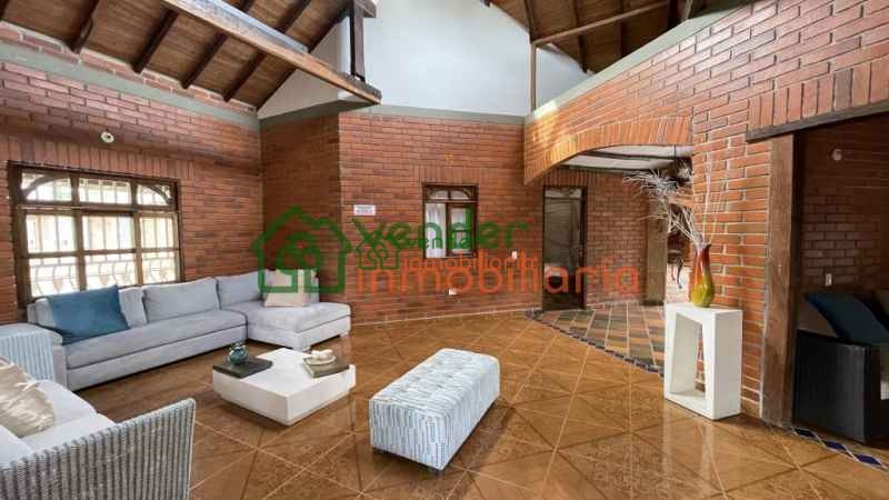 CASA FINCA EN VENTA ALTAMIRA MESA DE LOS SANTOS