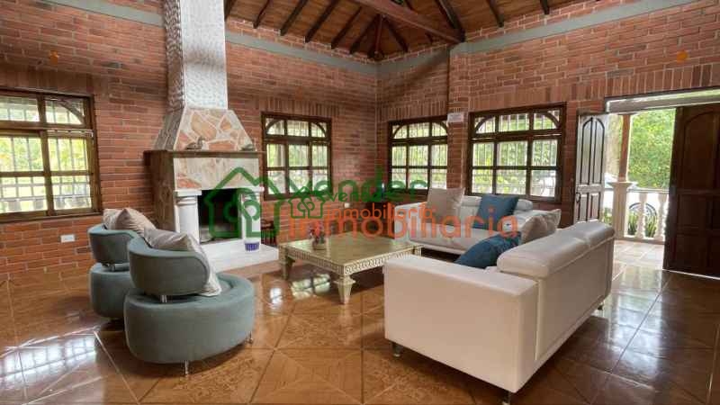 CASA FINCA EN VENTA ALTAMIRA MESA DE LOS SANTOS