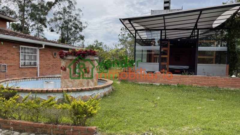 CASA FINCA EN VENTA ALTAMIRA MESA DE LOS SANTOS