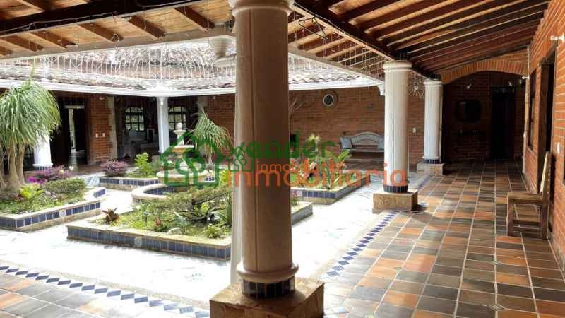 CASA EN VENTA MESA DE LOS SANTOS ALTAMIRA